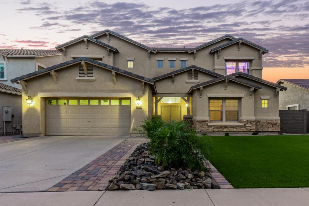 Photo of Buildings in Gilbert
