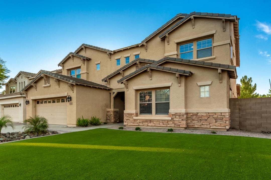 Photo of Buildings in Gilbert
