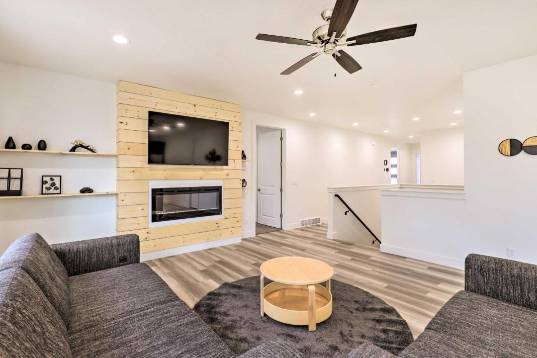 Photo of Livingroom in West Valley City