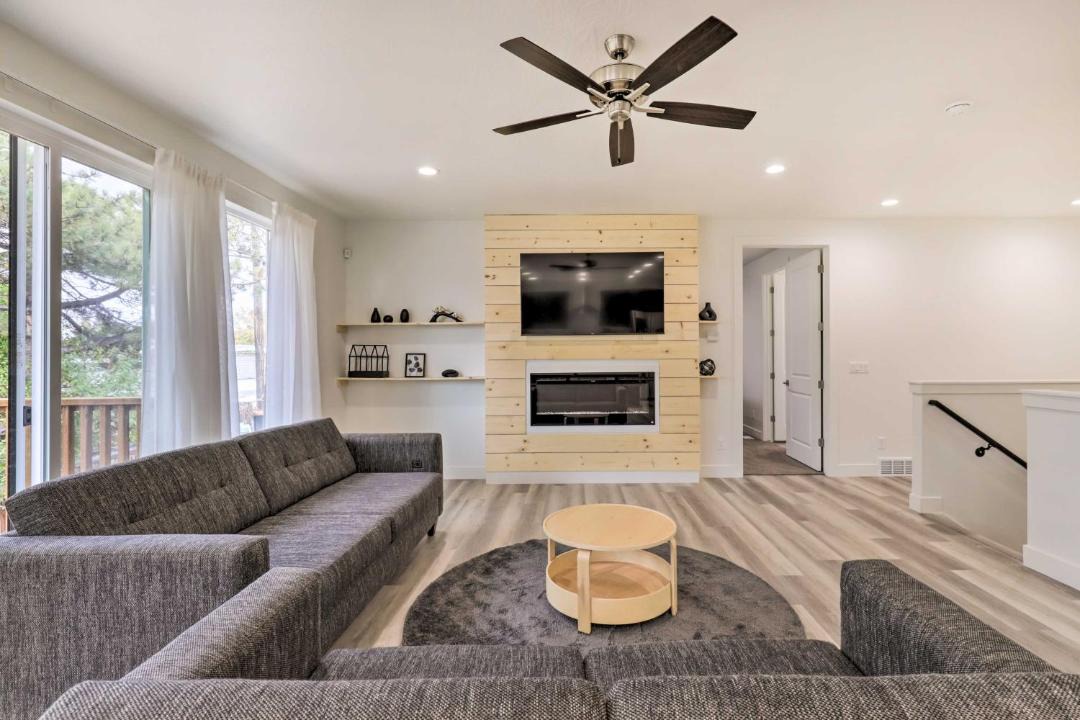 Photo of Livingroom in West Valley City