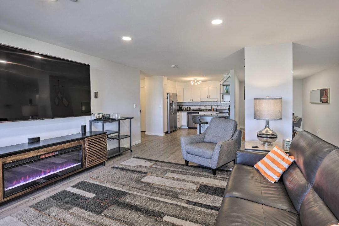 Photo of Livingroom in Downtown Omaha