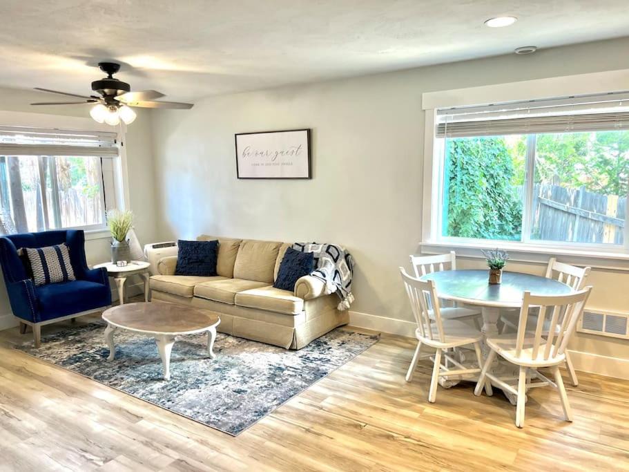 Photo of Livingroom in Idaho Falls