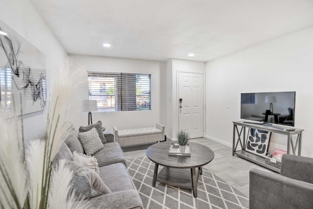 Photo of Livingroom in North Mountain