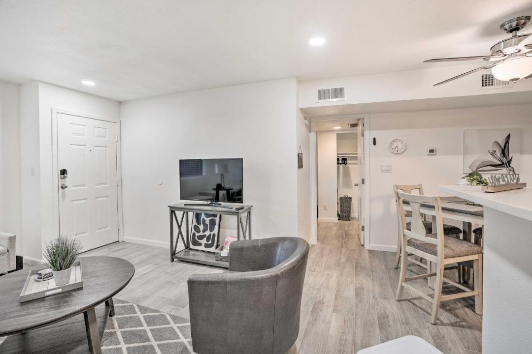 Photo of Livingroom in North Mountain