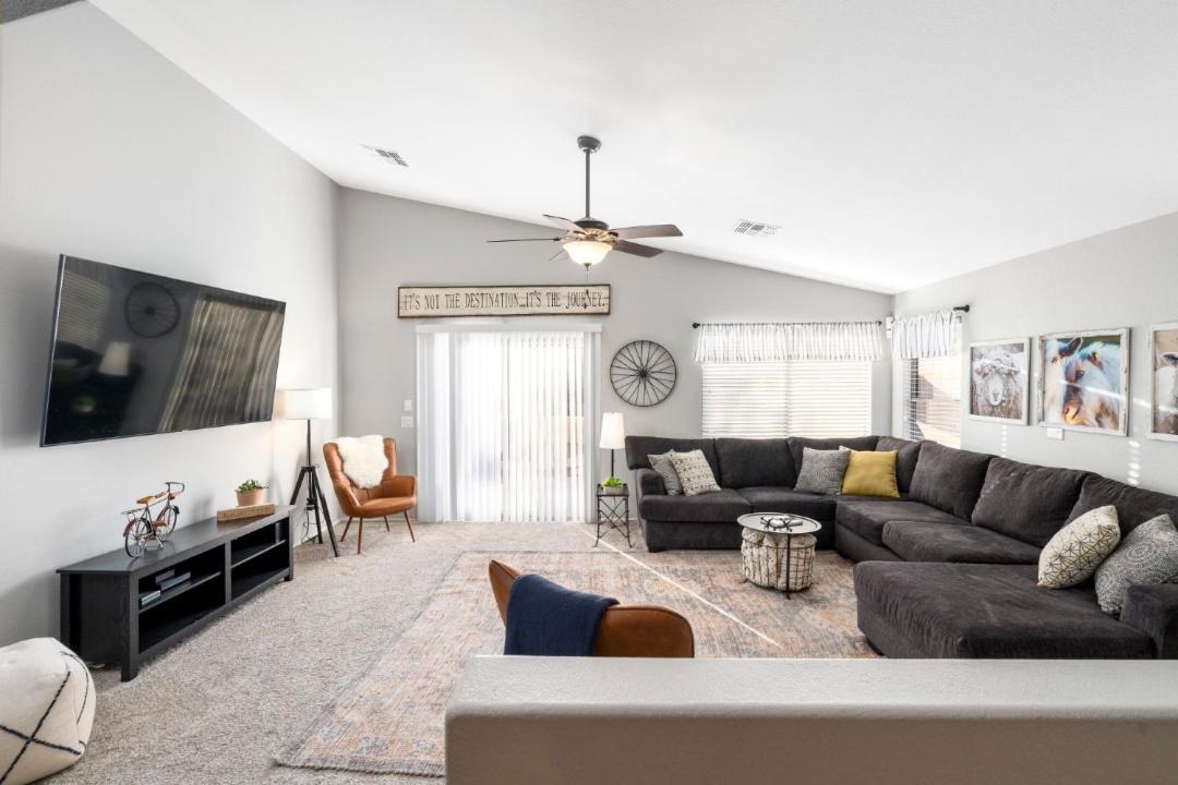 Photo of Livingroom in Maricopa