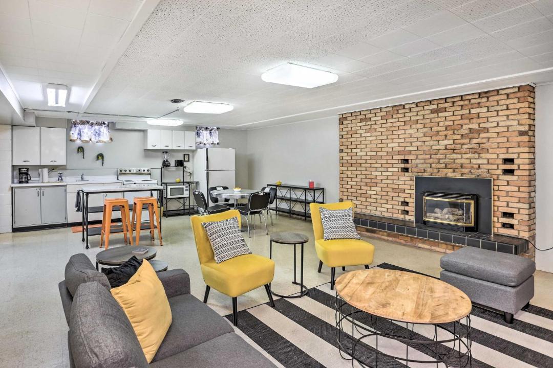 Photo of Livingroom in Deadwood