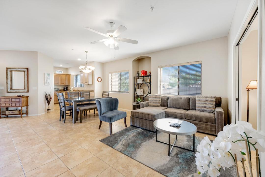 Photo of Livingroom in South Scottsdale