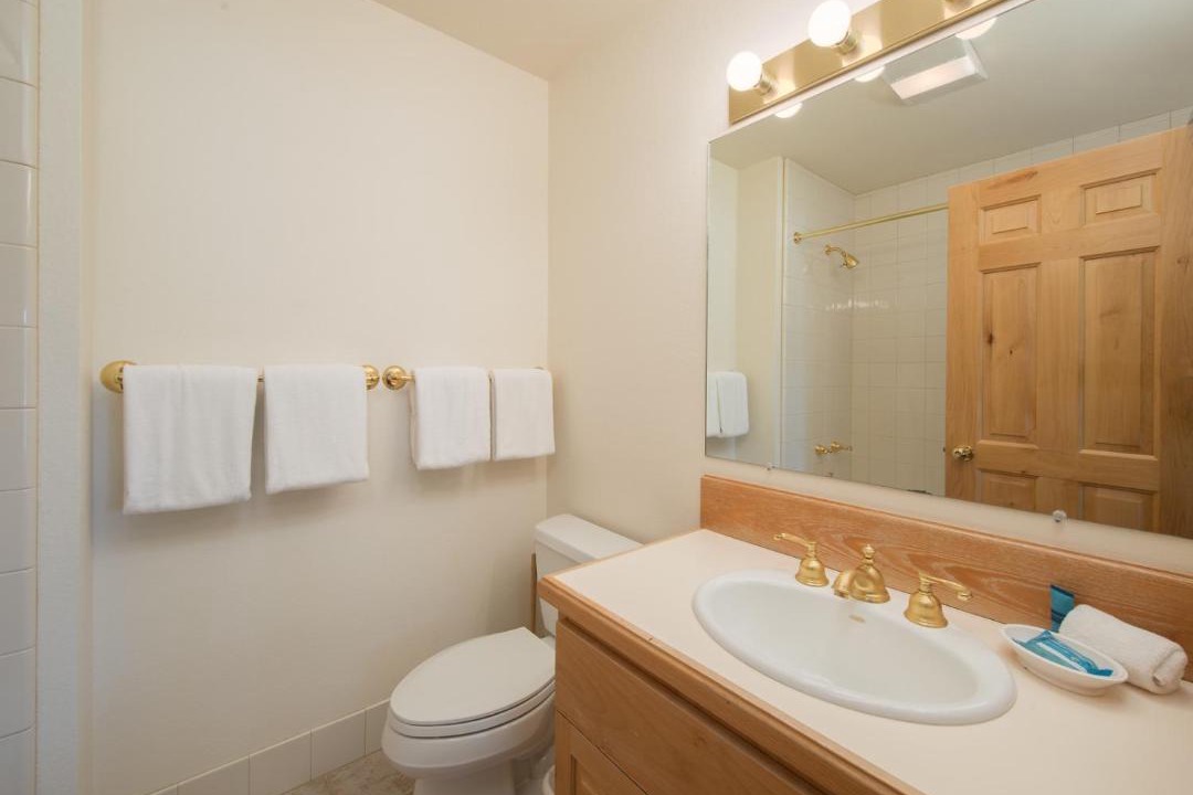 Photo of Bathroom in Teton Pines
