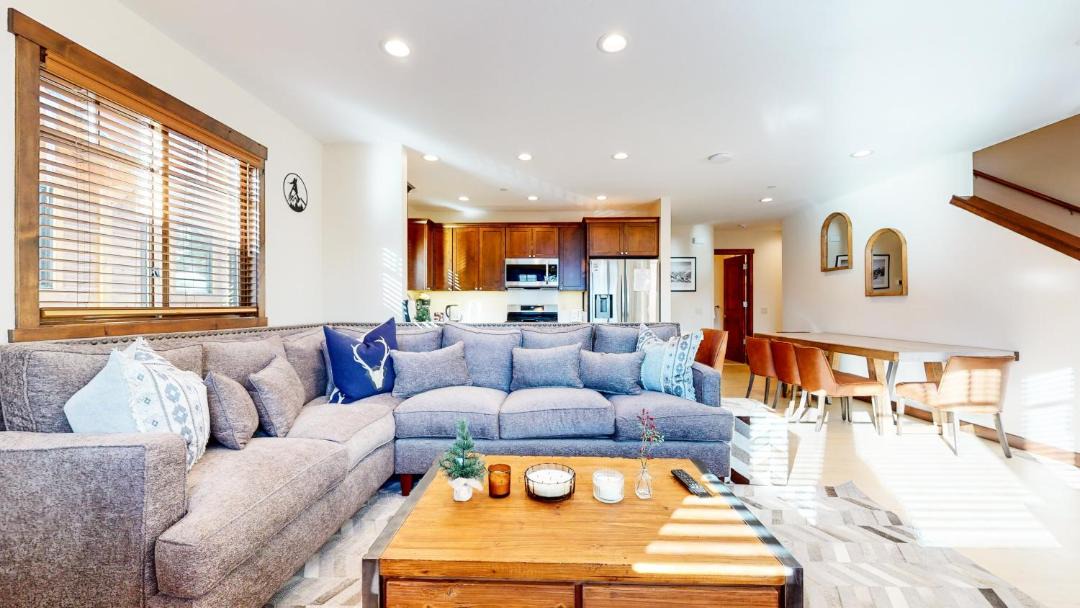 Photo of Livingroom in Mammoth Lakes