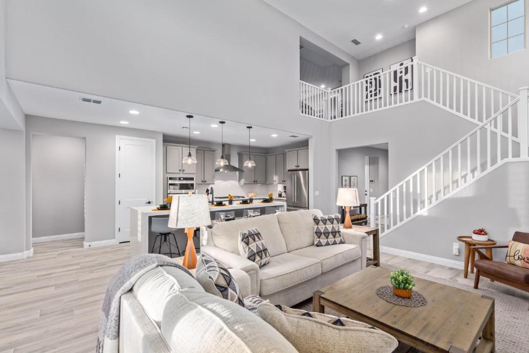Photo of Livingroom in Surprise