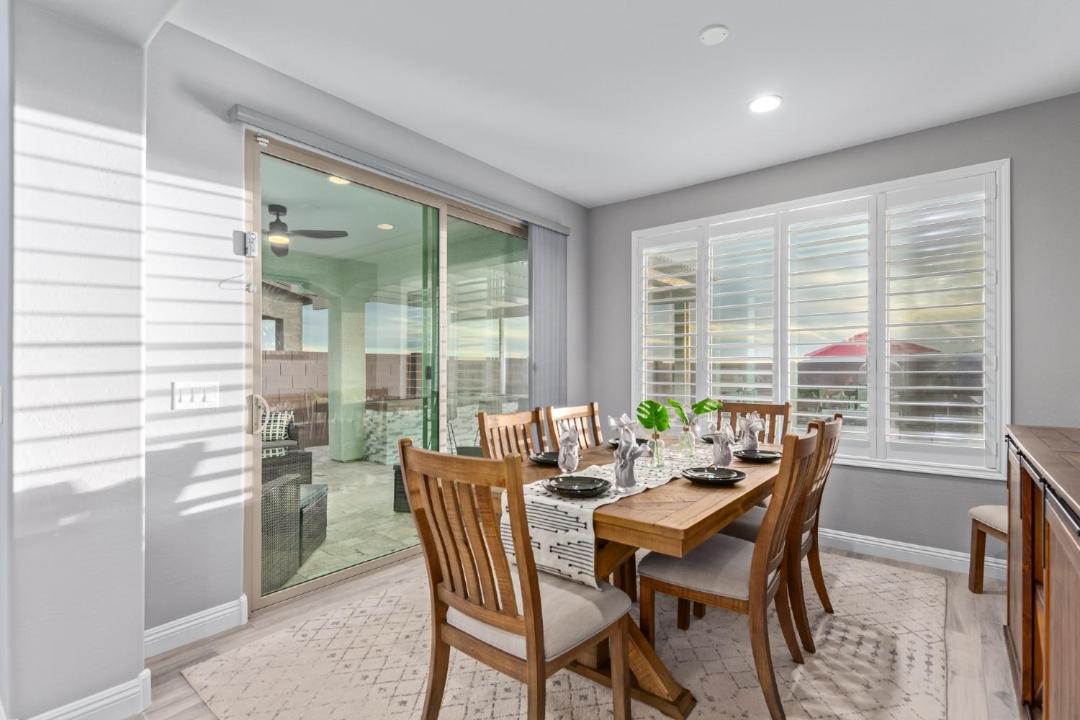 Photo of Livingroom in Surprise