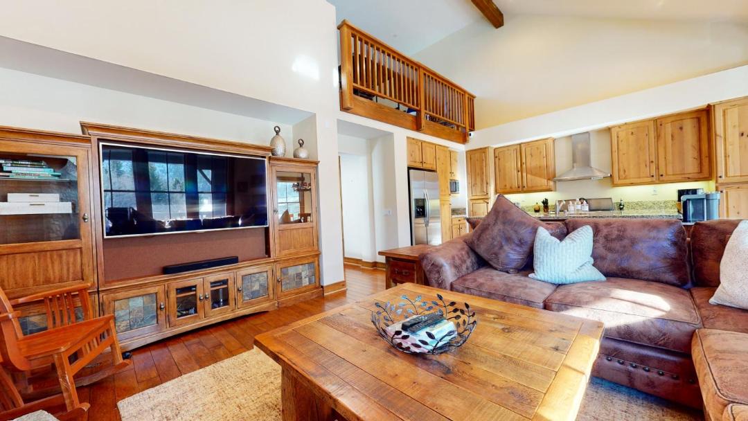 Photo of Livingroom in Mammoth Lakes