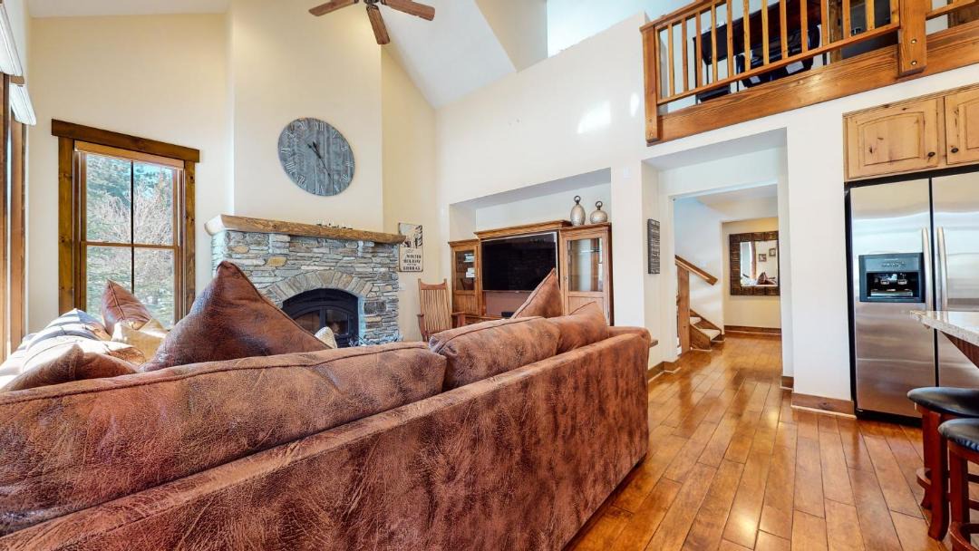 Photo of Livingroom in Mammoth Lakes
