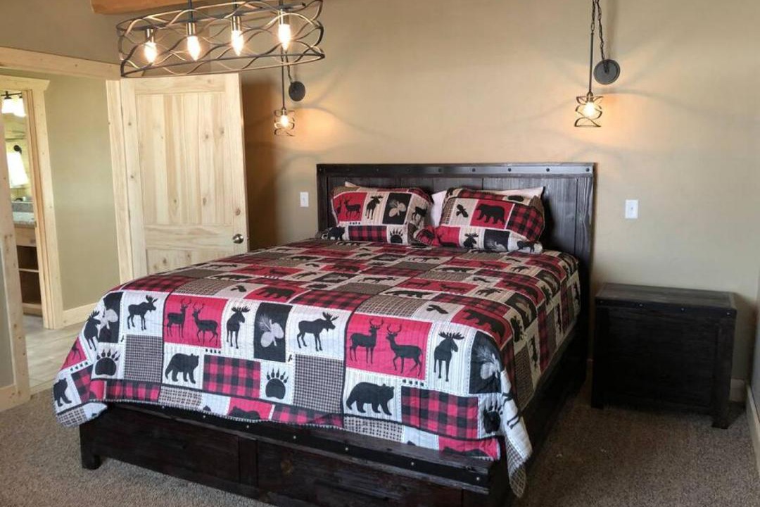 Photo of Bedroom in Island Park