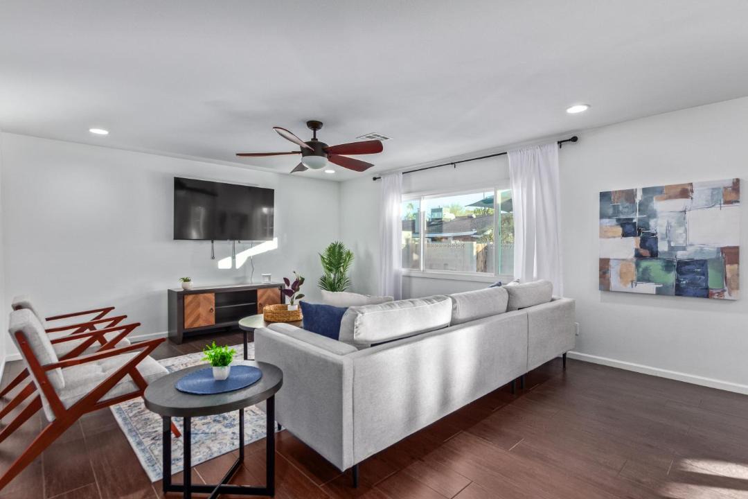 Photo of Livingroom in Tempe