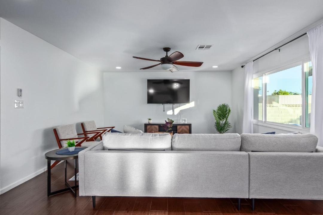 Photo of Livingroom in Tempe