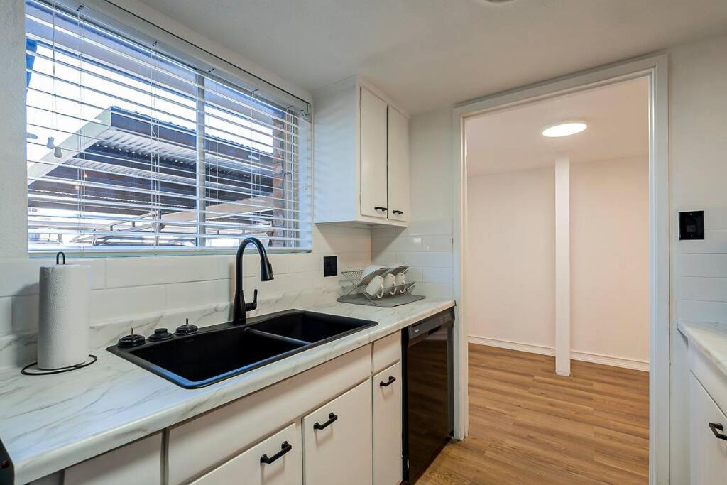 Photo of Kitchen in Fashion Square