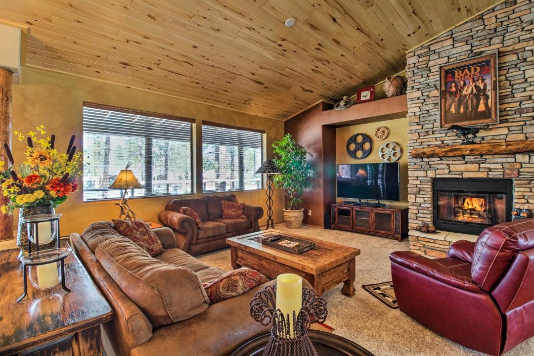 Photo of Livingroom in Show Low