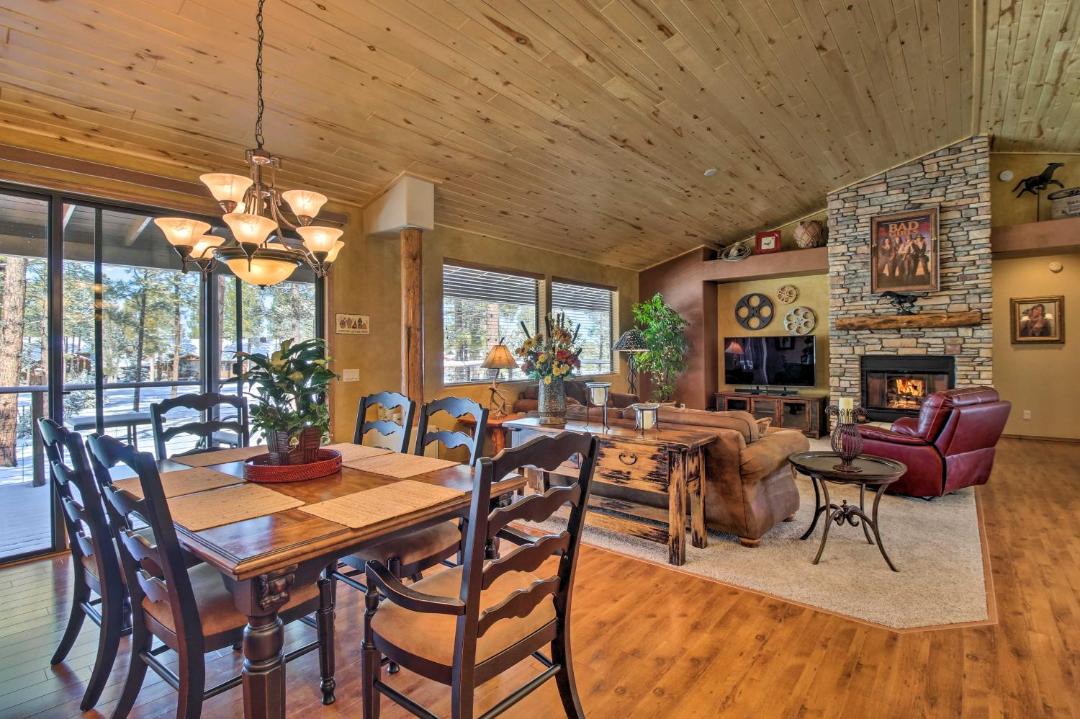 Photo of Livingroom in Show Low