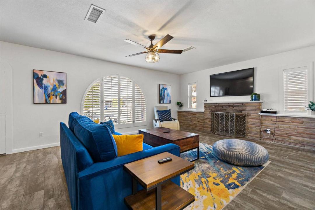 Photo of Livingroom in Chandler