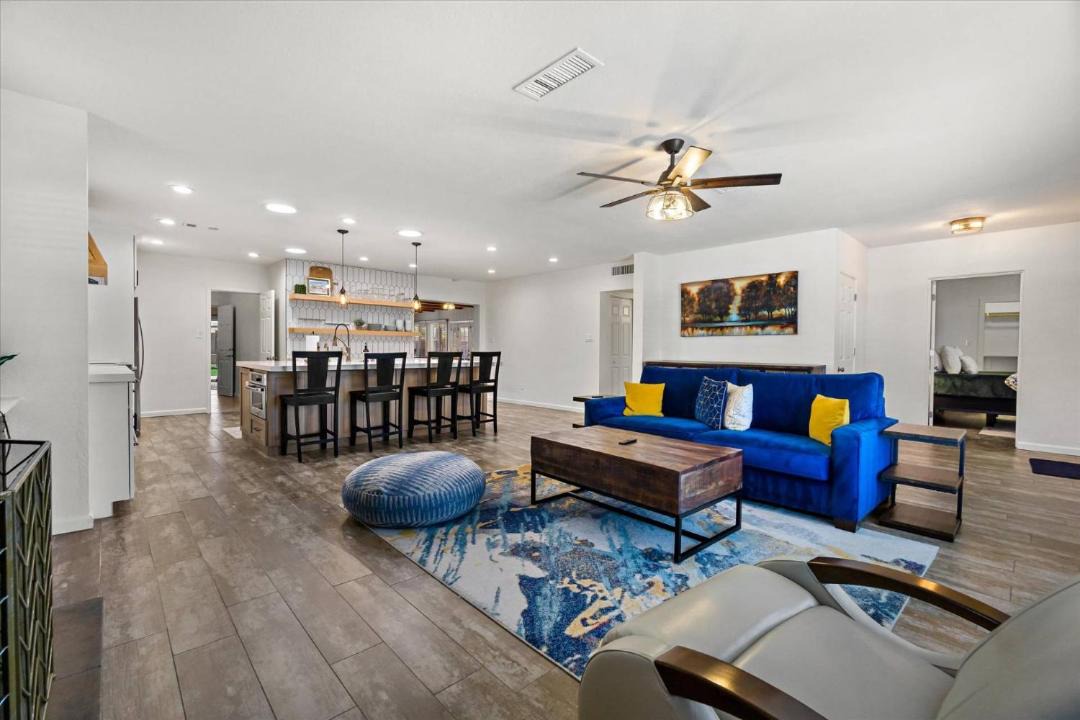 Photo of Livingroom in Chandler