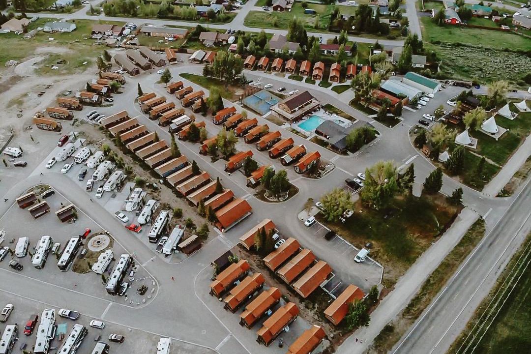 Photo of Others in Victor