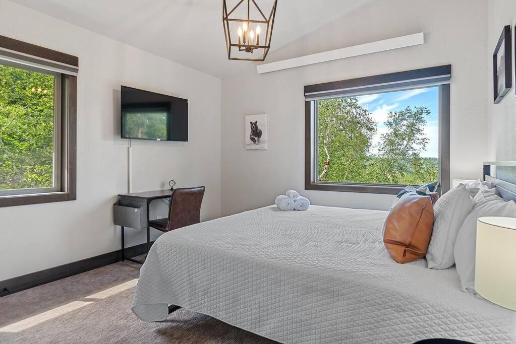 Photo of Bedroom in Deadwood