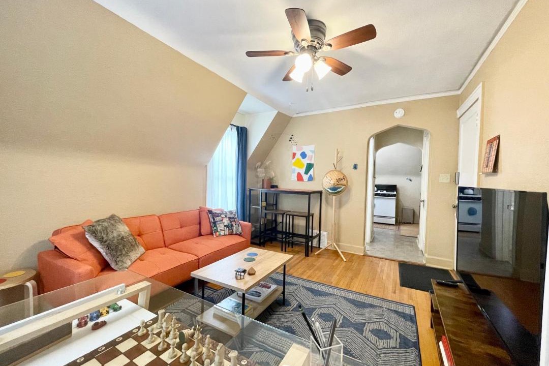 Photo of Livingroom in Minot