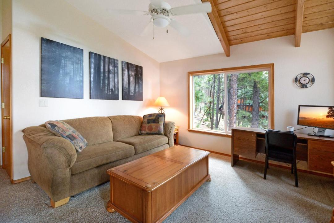 Photo of Livingroom in Munds Park