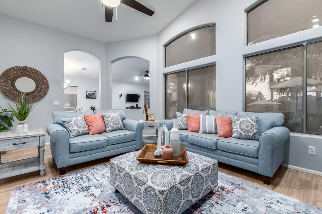 Photo of Livingroom in Canyon Trails