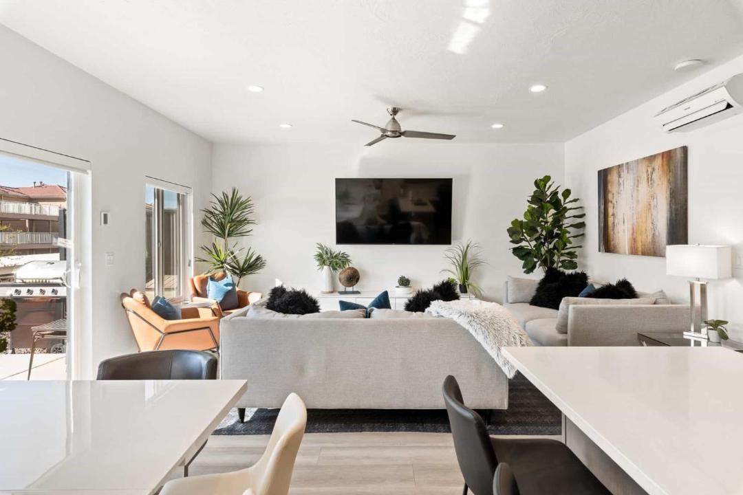 Photo of Livingroom in St. George