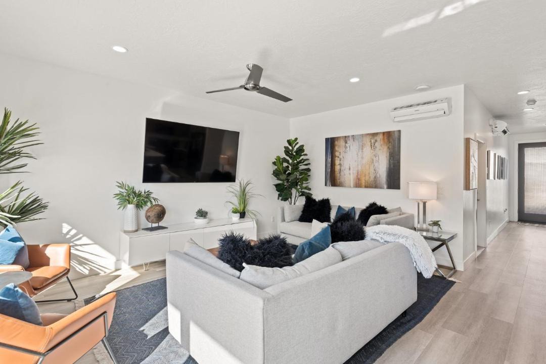 Photo of Livingroom in St. George