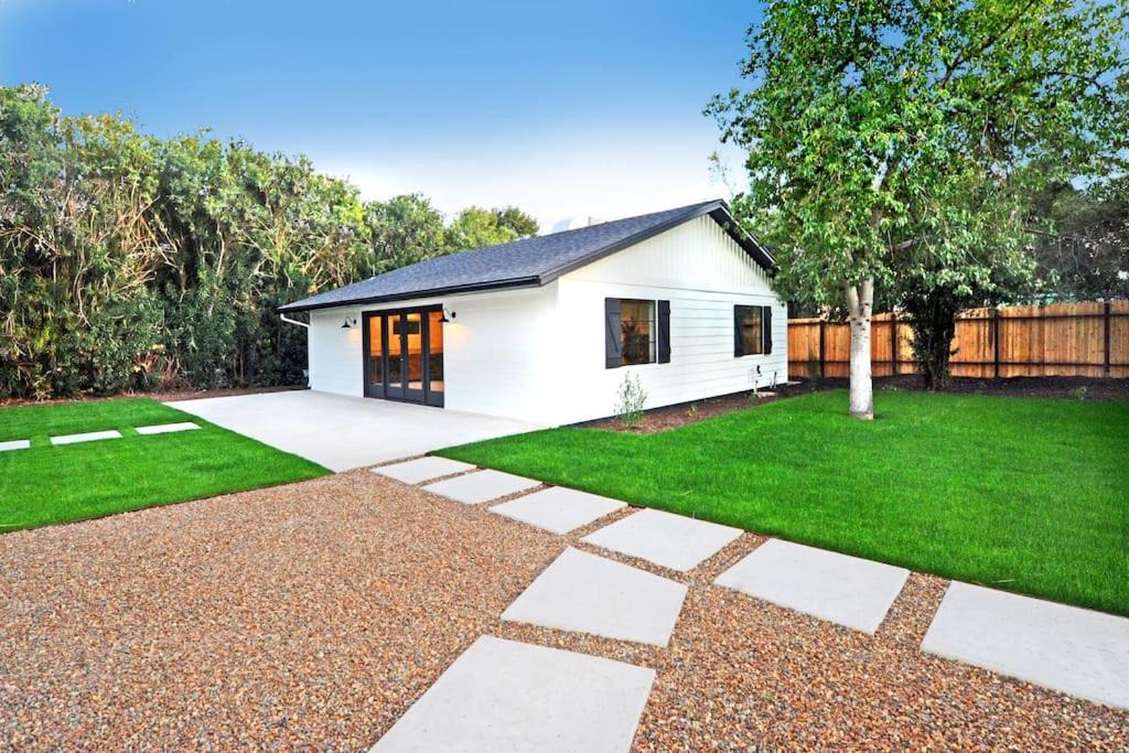 Photo of Buildings in Paradise Valley