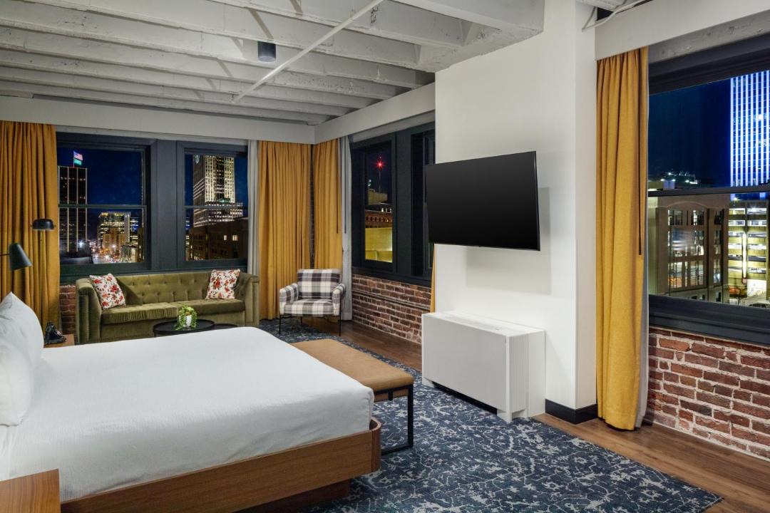 Photo of Bedroom in Downtown Northeast