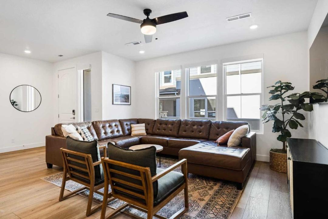Photo of Livingroom in St. George