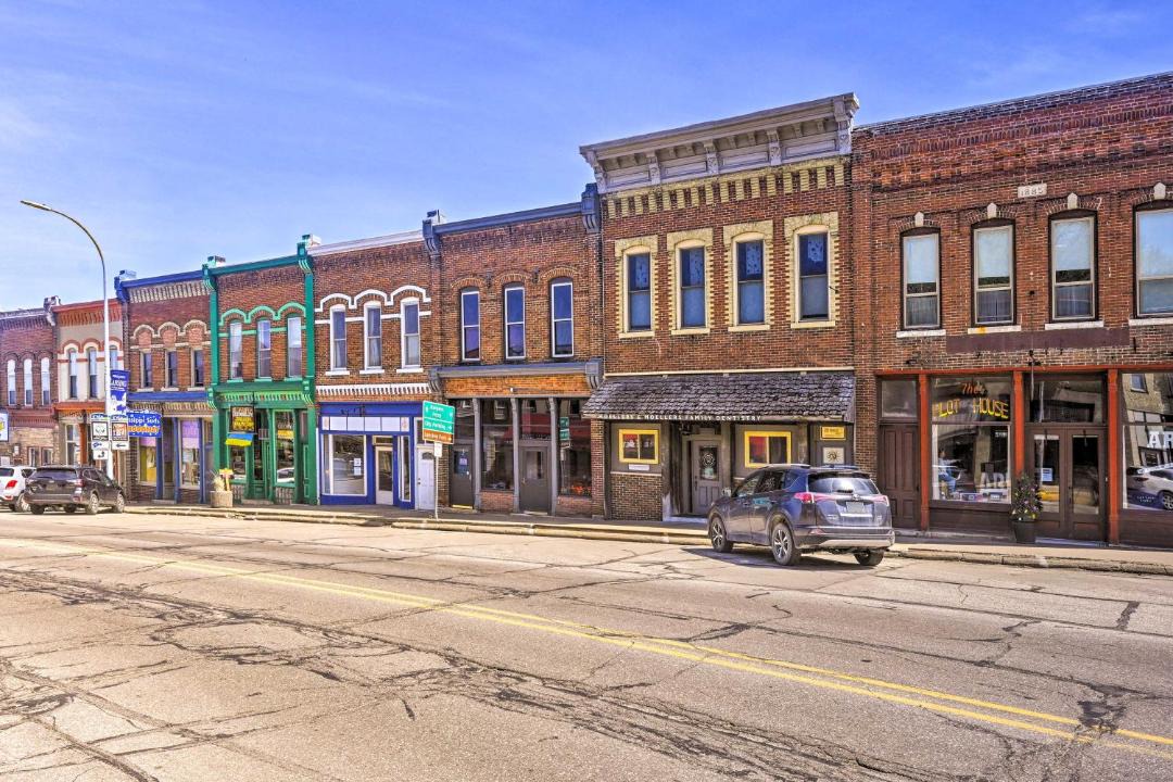 Photo of Others in Lansing