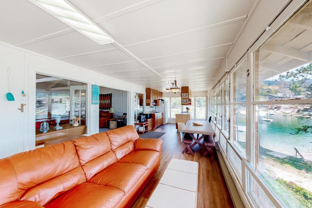 Photo of Livingroom in Bass Lake