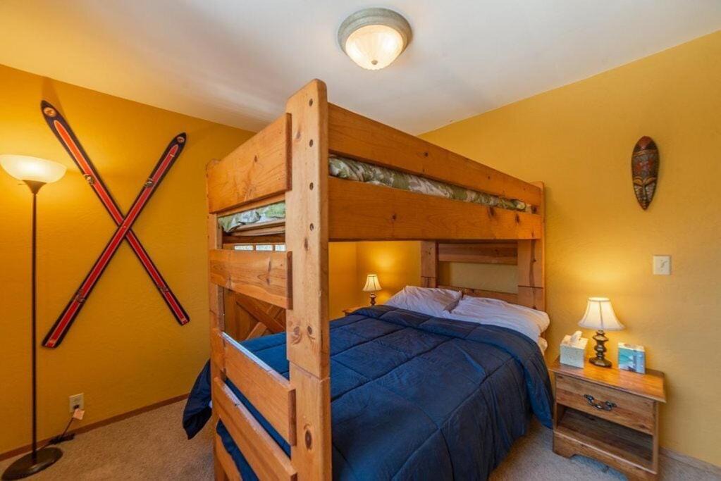 Photo of Bedroom in Alma