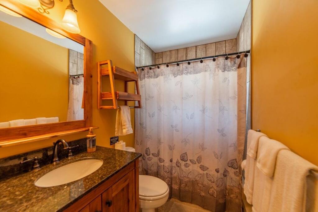 Photo of Bathroom in Alma