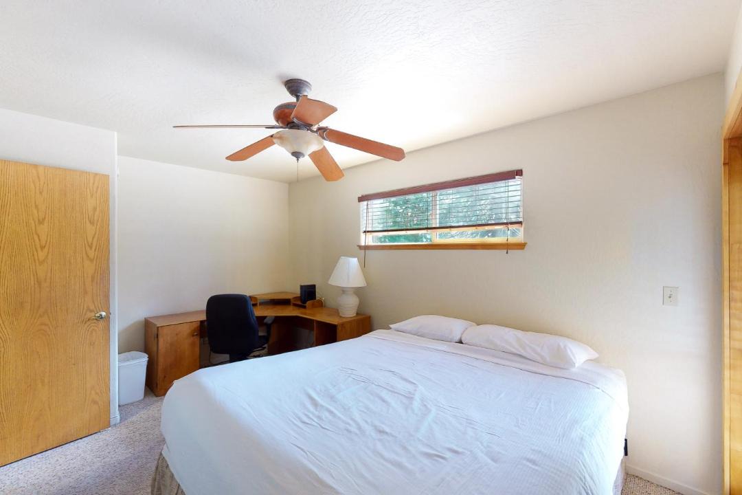 Photo of Bedroom in Bass Lake