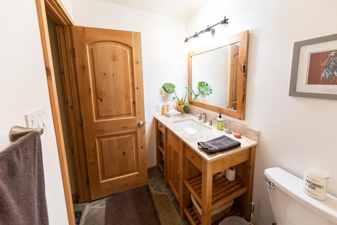 Photo of Bathroom in Mammoth Lakes