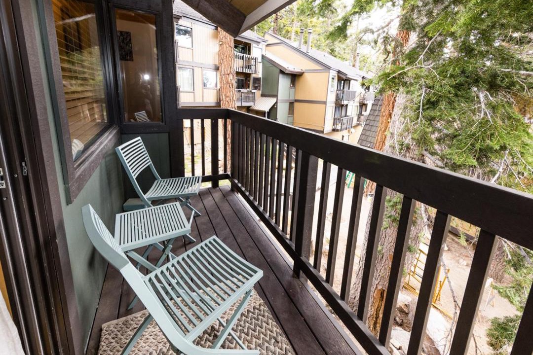 Photo of Patio Balcony in Mammoth Lakes