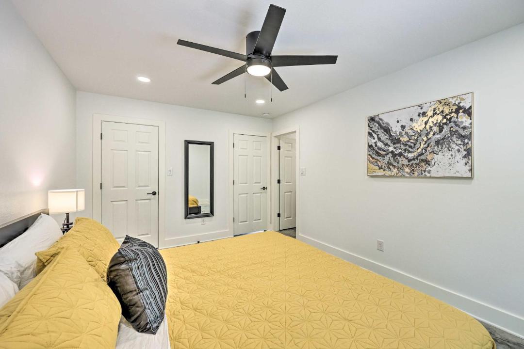 Photo of Bedroom in Lake Hamilton