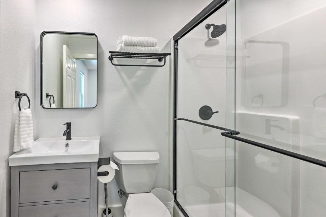 Photo of Bathroom in Lake Hamilton