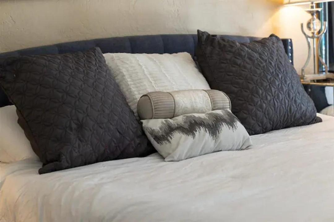 Photo of Bedroom in Desert Hills North