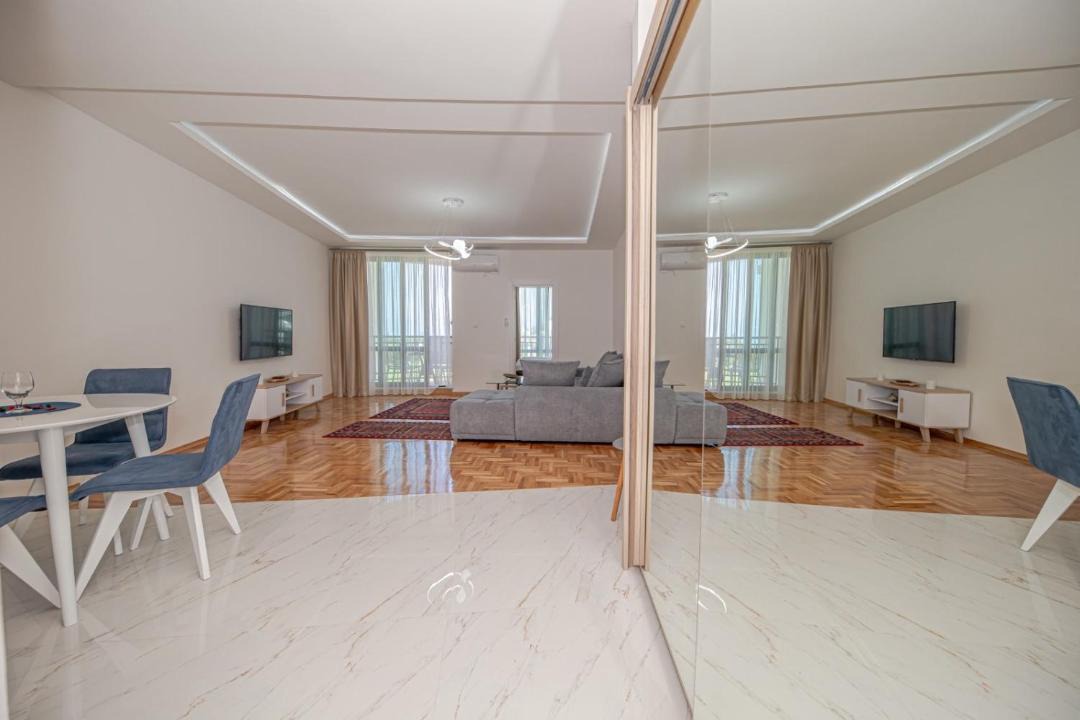 Photo of Livingroom in Bar