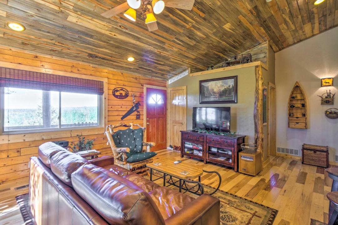 Photo of Livingroom in Indian Mountain