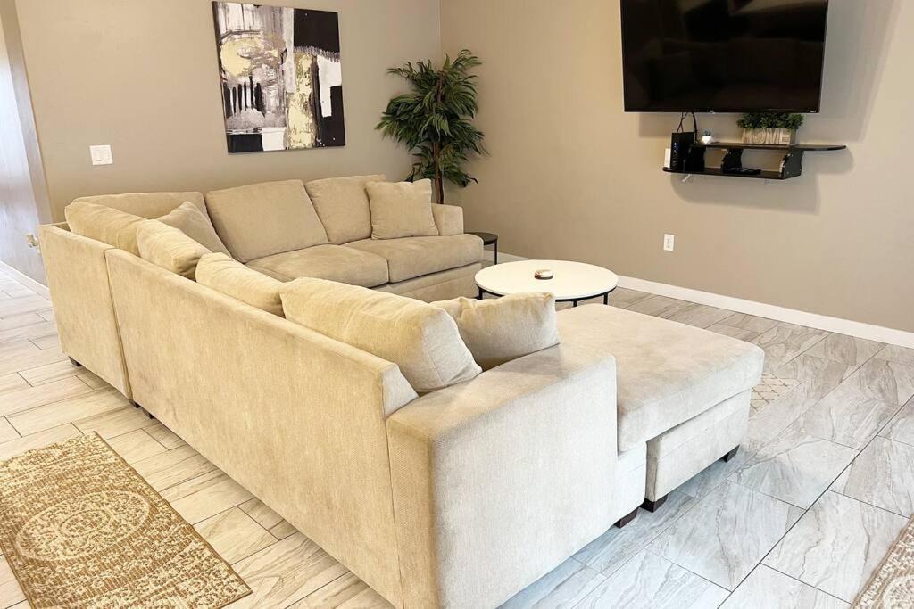 Photo of Livingroom in Lake Havasu City