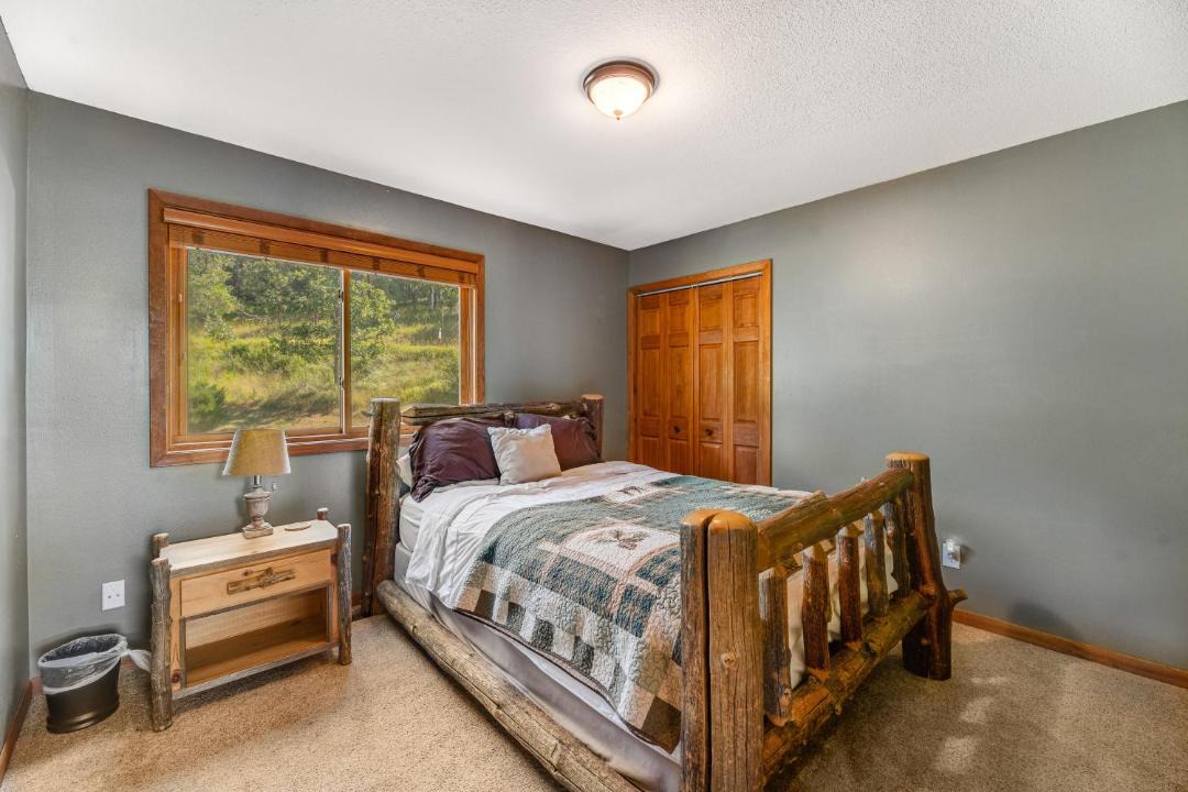 Photo of Bedroom in Deadwood