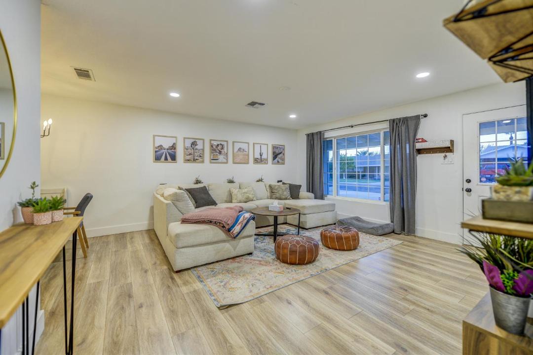 Photo of Livingroom in Scottsdale Estates Five